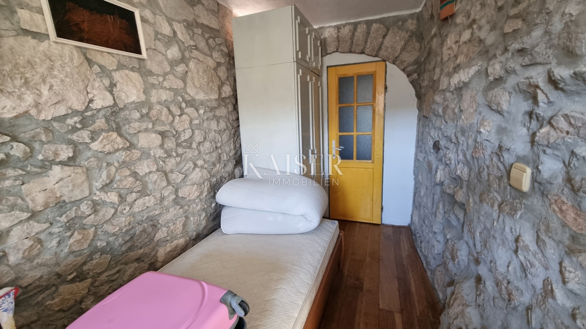 Crikvenica, Tribalj - lepa kamnita hiša z vrtom