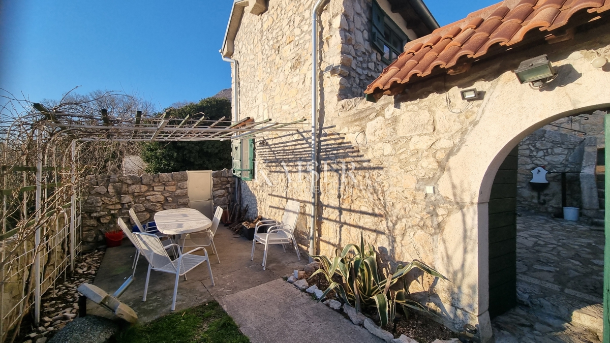 Crikvenica, Tribalj - lepa kamnita hiša z vrtom