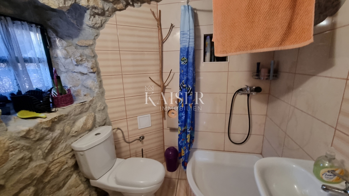 Crikvenica, Tribalj - lepa kamnita hiša z vrtom