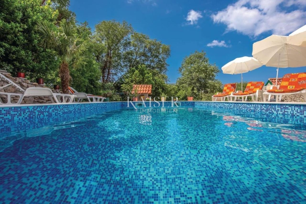 Crikvenica, Tribalj - lepa kamnita hiša z vrtom