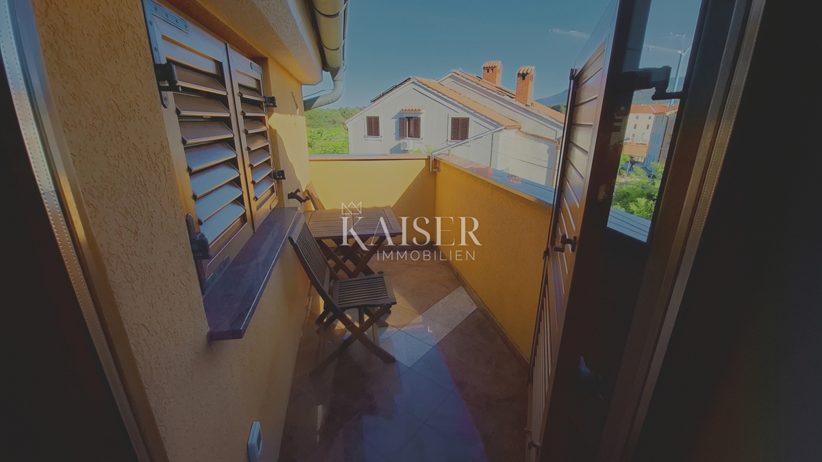 Otok Cres, Cres, hiša z več apartmaji