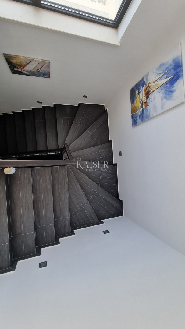 Vila Šmrika, Kraljevica, 400m2