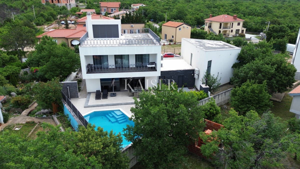 Vila Šmrika, Kraljevica, 400m2
