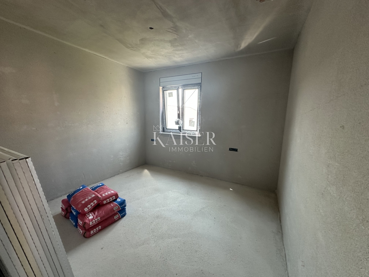 Otok Pag - apartma 56,05 m2 z vrtom, 70 m od morja