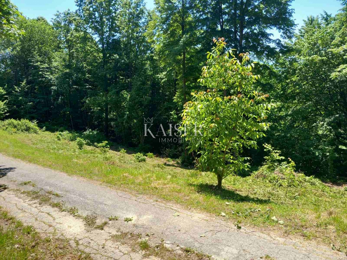 Vrbovsko, zazidljivo zemljišče Kamensko 776 m2