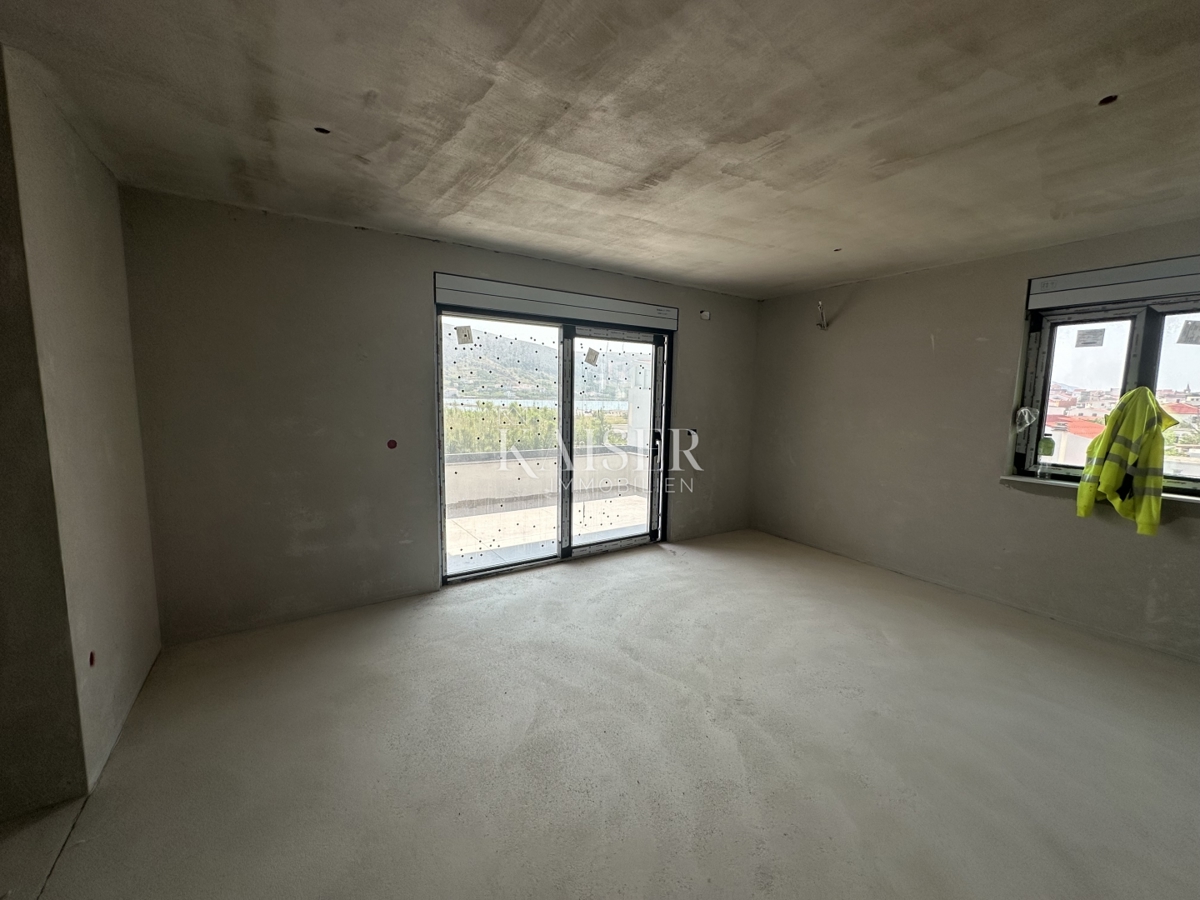 Pag, apartma - 57,63 m2 s pogledom na morje, 70 m od morja