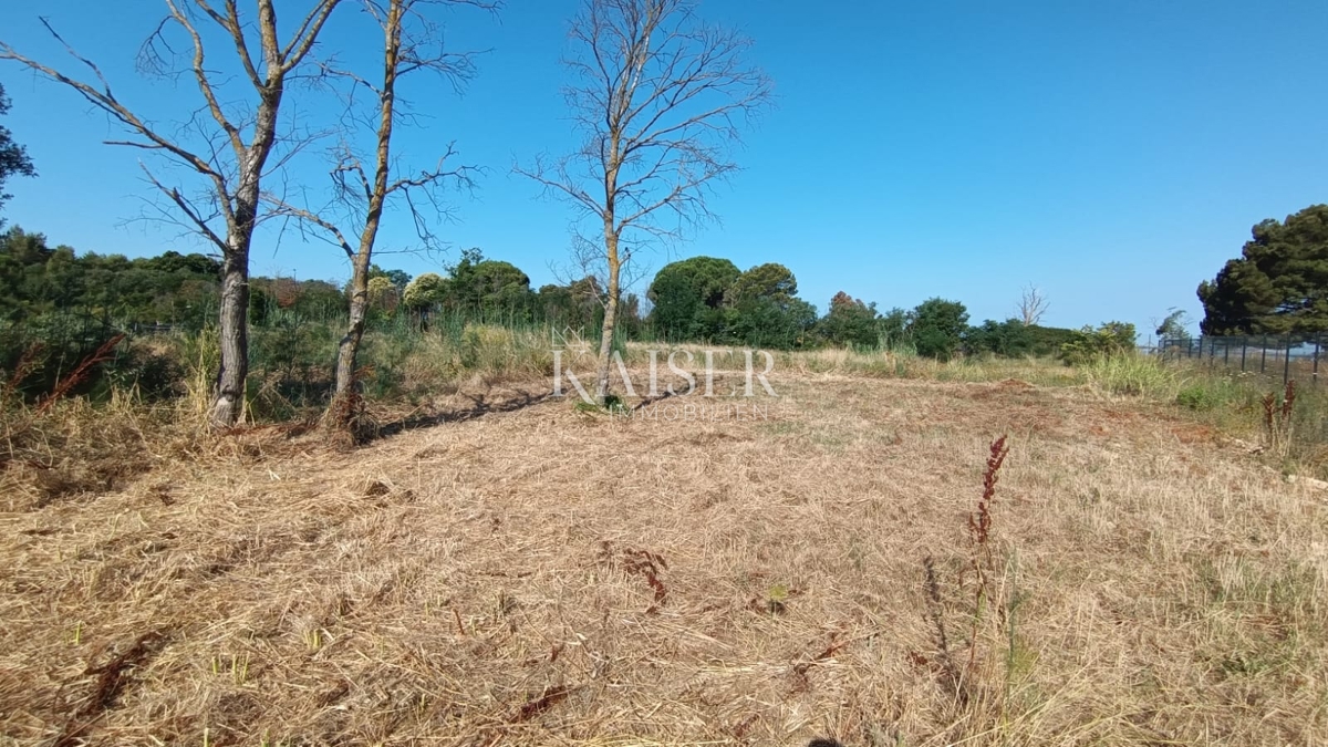 Istra, Fažana - kmetijsko zemljišče 660m2 le 50m od morja