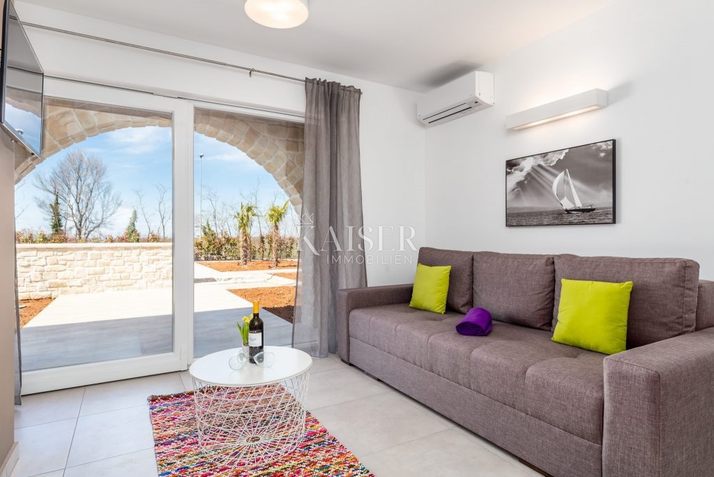 Istra - Poreč, ekskluzivna vila s 6 apartmaji v bližini morja