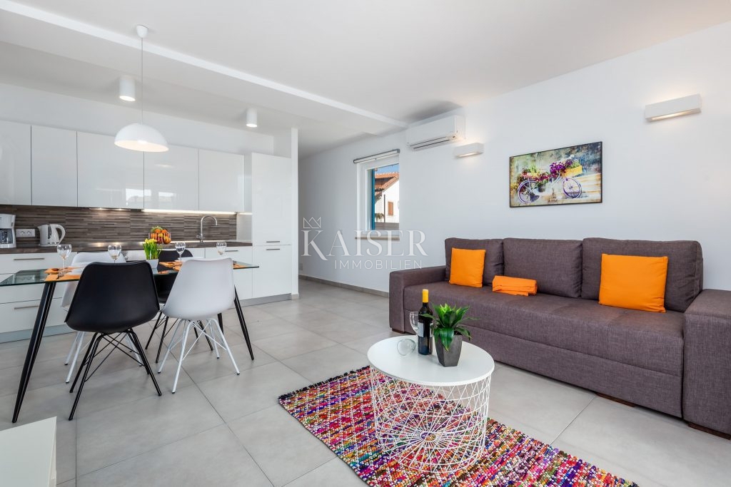 Istra - Poreč, ekskluzivna vila s 6 apartmaji v bližini morja