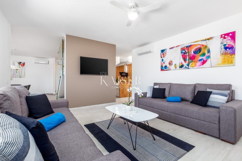 Istra - Poreč, ekskluzivna vila s 6 apartmaji v bližini morja