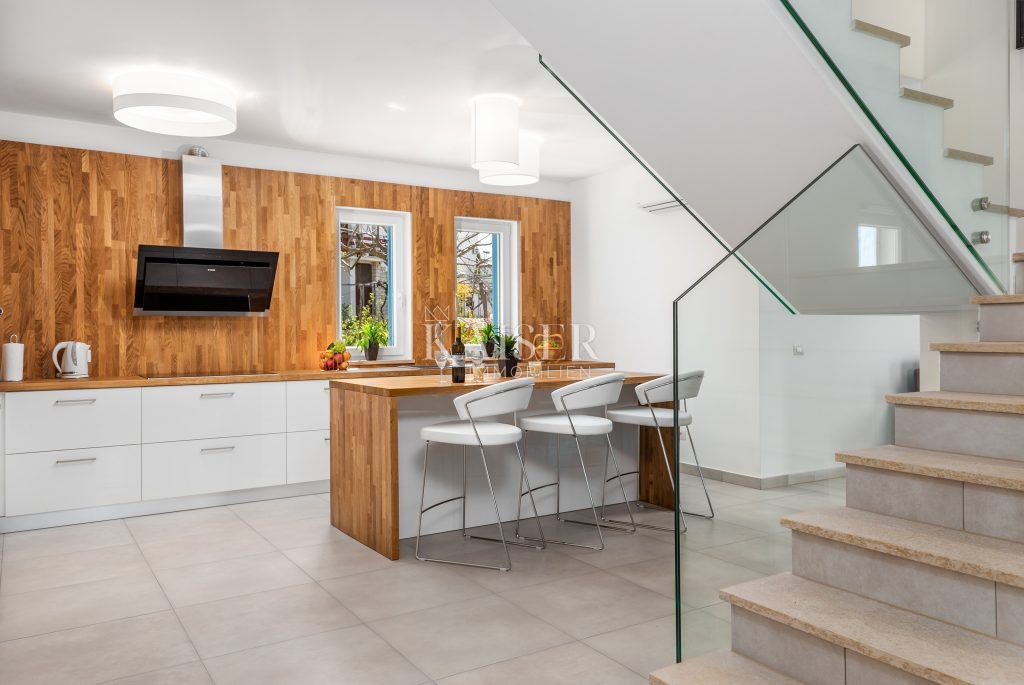 Istra - Poreč, ekskluzivna vila s 6 apartmaji v bližini morja