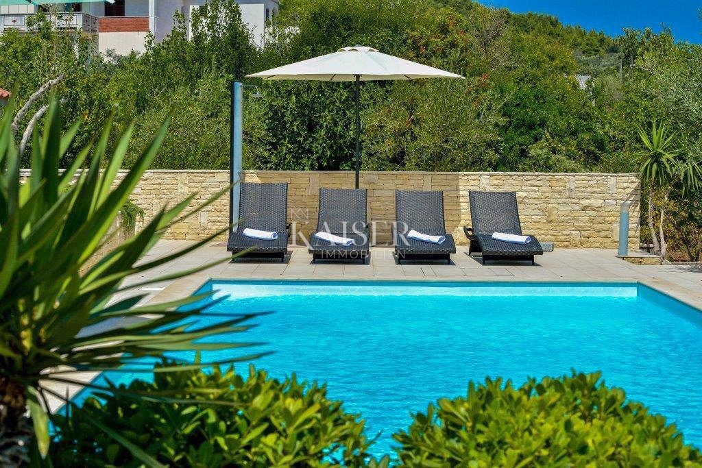 Ugljan, Kukljica - Čudovita apartmajska vila v srcu Kukljice - bisera otoka Ugljana