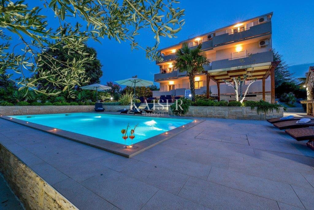 Ugljan, Kukljica - Čudovita apartmajska vila v srcu Kukljice - bisera otoka Ugljana