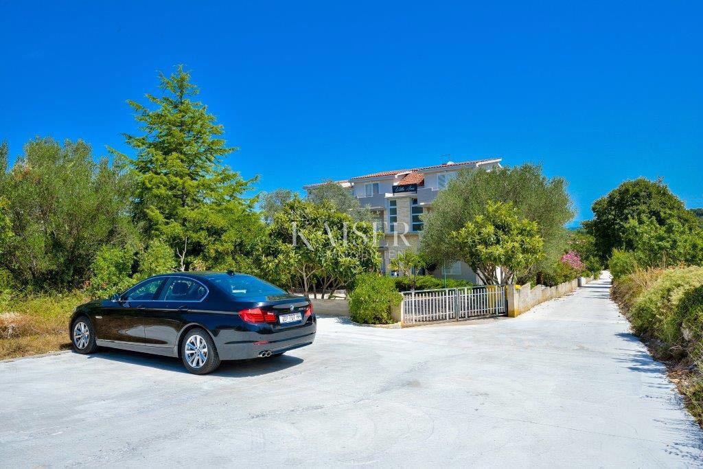 Ugljan, Kukljica - Čudovita apartmajska vila v srcu Kukljice - bisera otoka Ugljana