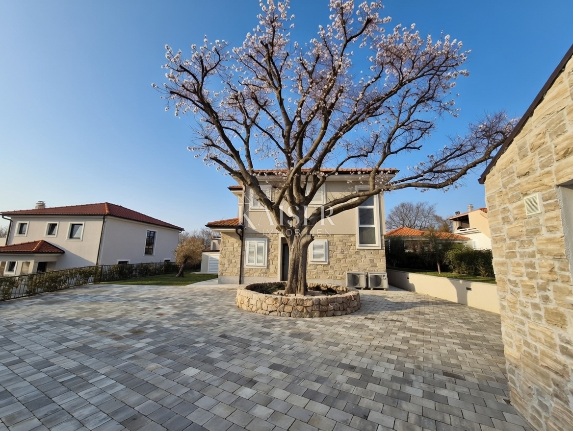  Vile Vrbnik, Biskupija, 137m2