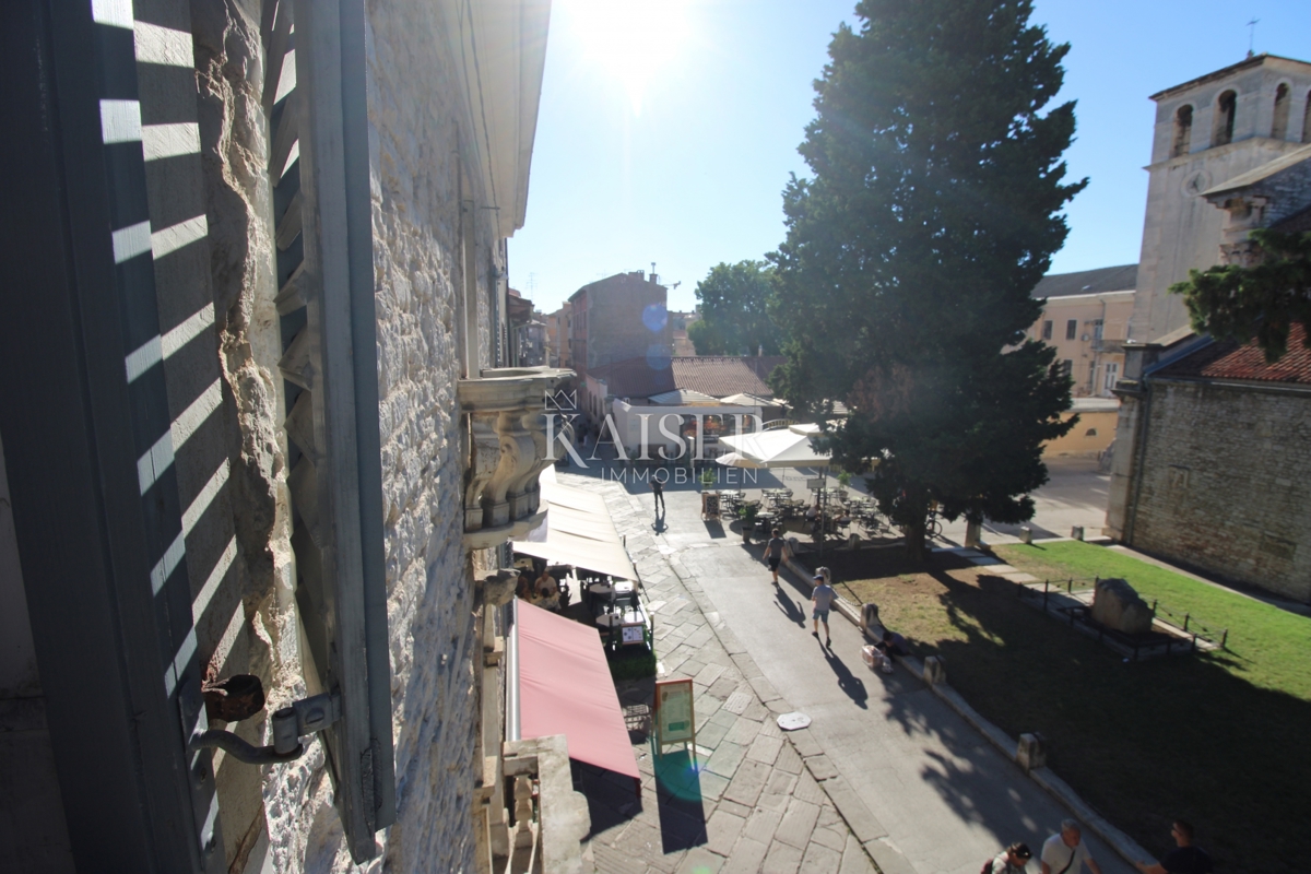 Istra, Pula - zgodovinsko stanovanje 104m2 s freskami in teraso
