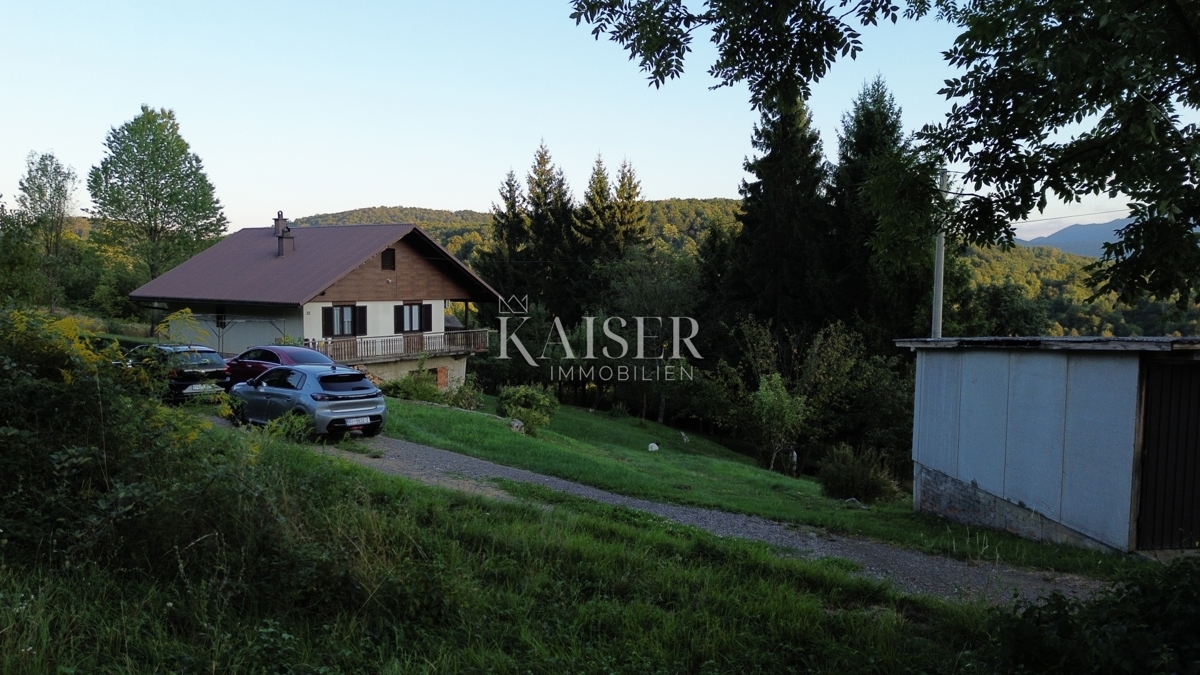 Gorski kotar, Vrbovsko - hiša z velikim vrtom, samo v naši ponudbi!
