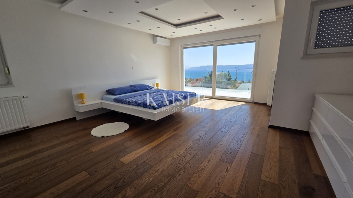 Crikvenica – Ekskluzivna luksuzna vila z bazenom in panoramskim pogledom na morje