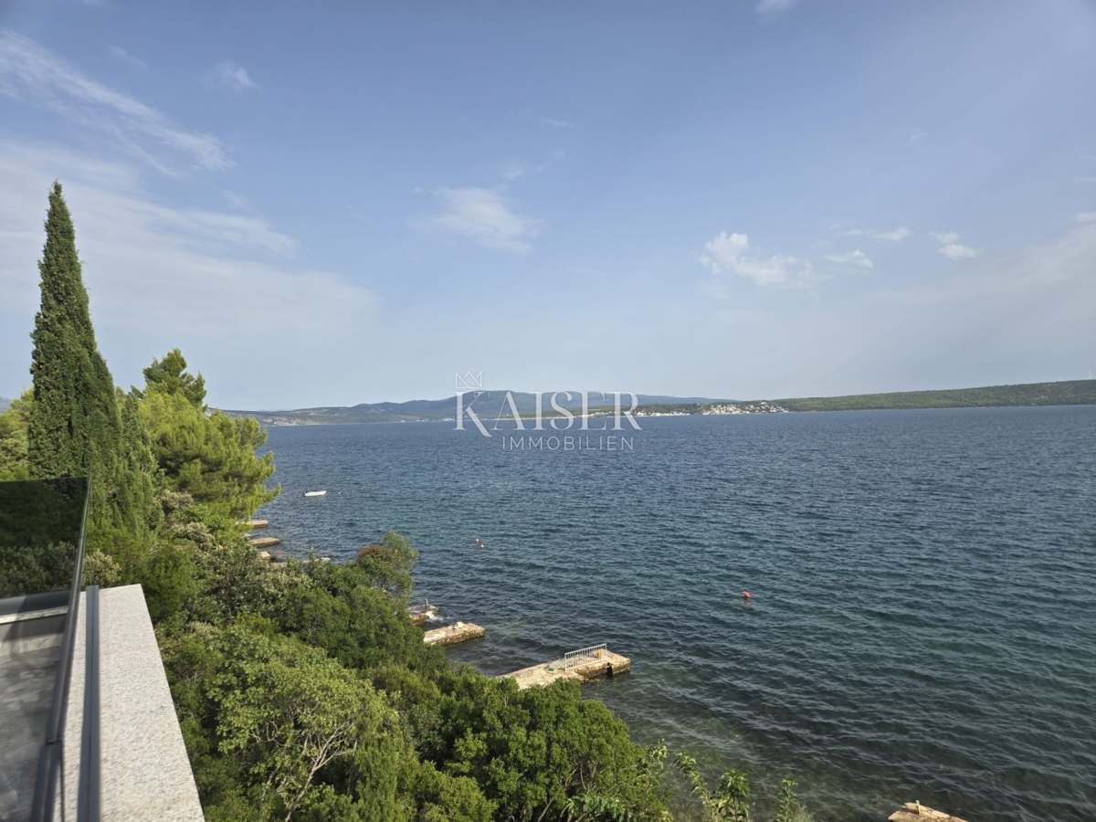 Zadar, Posedarje - ekskluzivna vila prva vrsta ob morju z zasebnim dostopom do morja