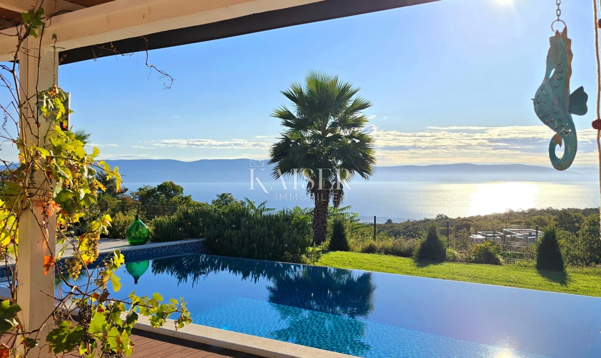 Istra, Rabac - edinstvena vila z morjem na dlani, 210 m2