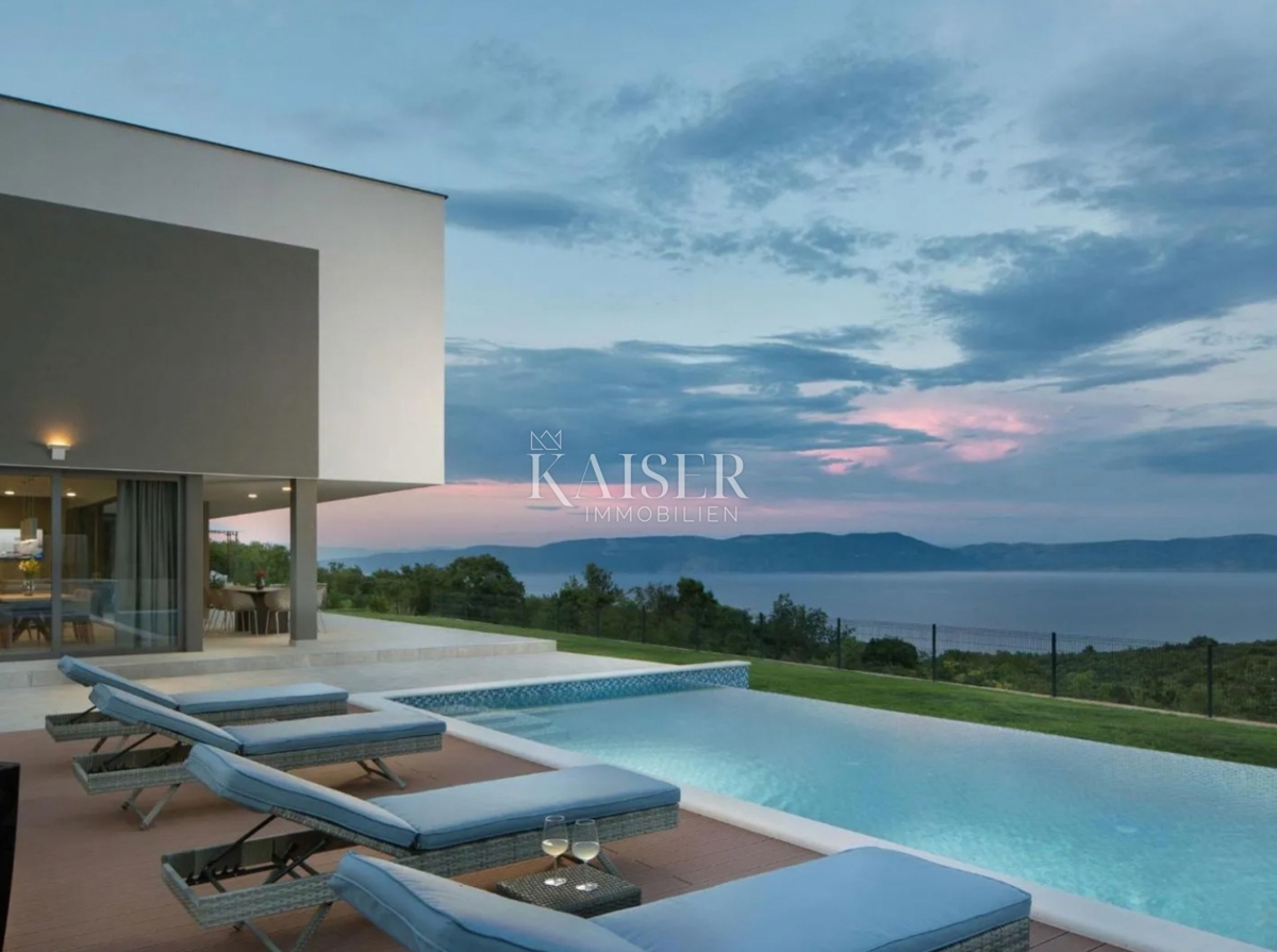 Istra, Rabac - edinstvena vila z morjem na dlani, 210 m2
