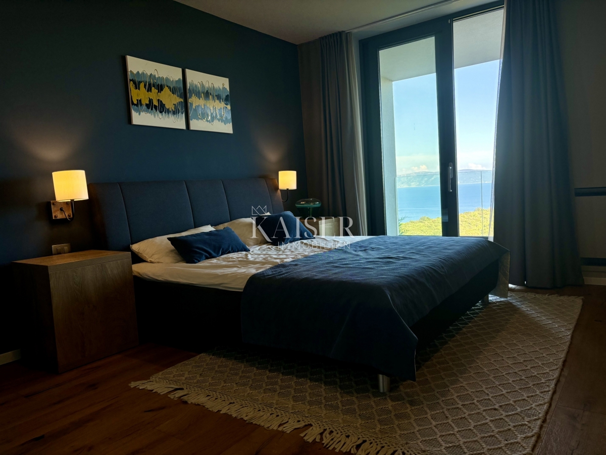 Istra, Rabac - edinstvena vila z morjem na dlani, 210 m2