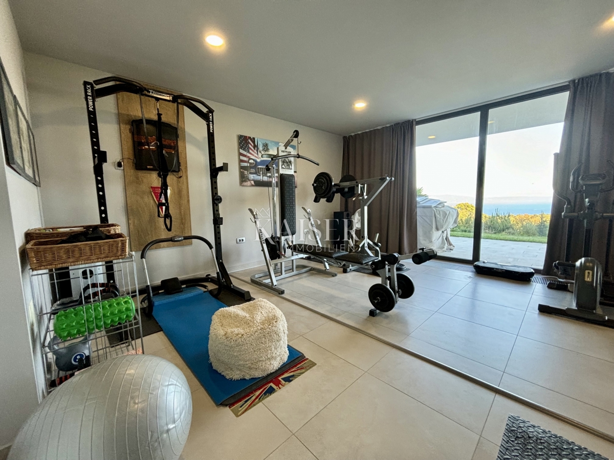 Istra, Rabac - edinstvena vila z morjem na dlani, 210 m2