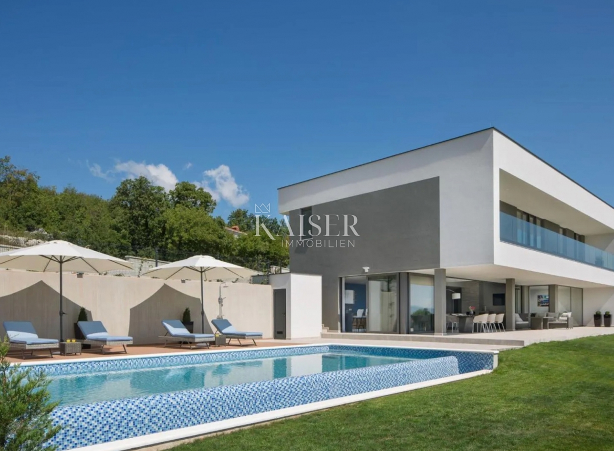 Istra, Rabac - edinstvena vila z morjem na dlani, 210 m2