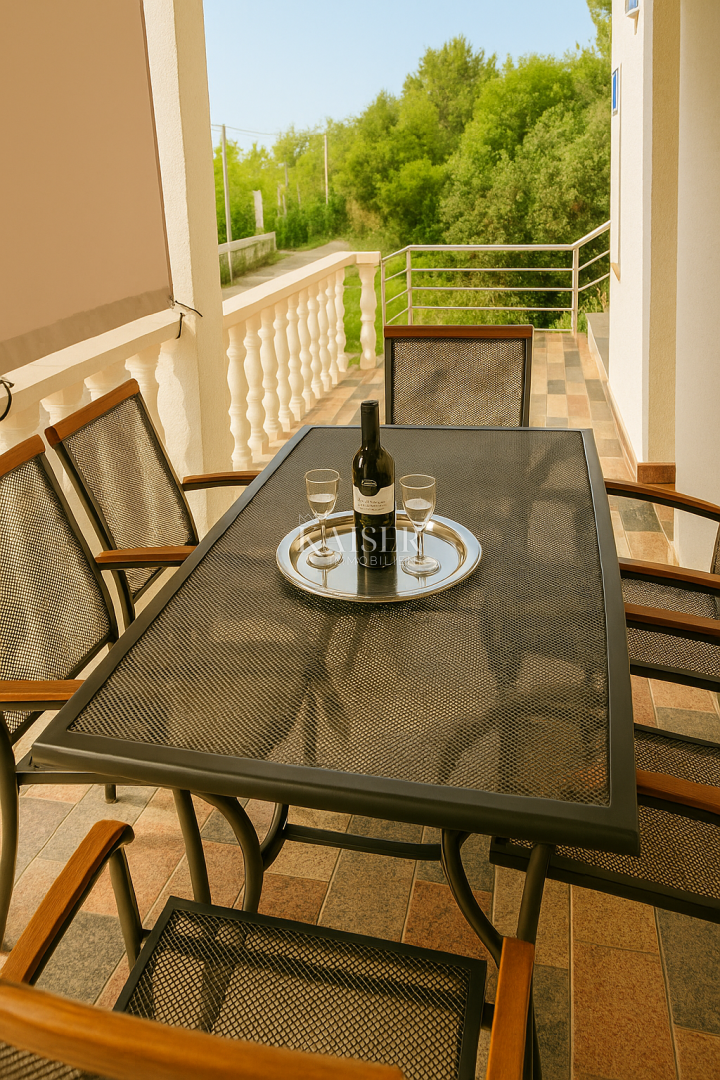 Zadar – Petrčane – Hiša z 2 apartmajema in pogledom na morje