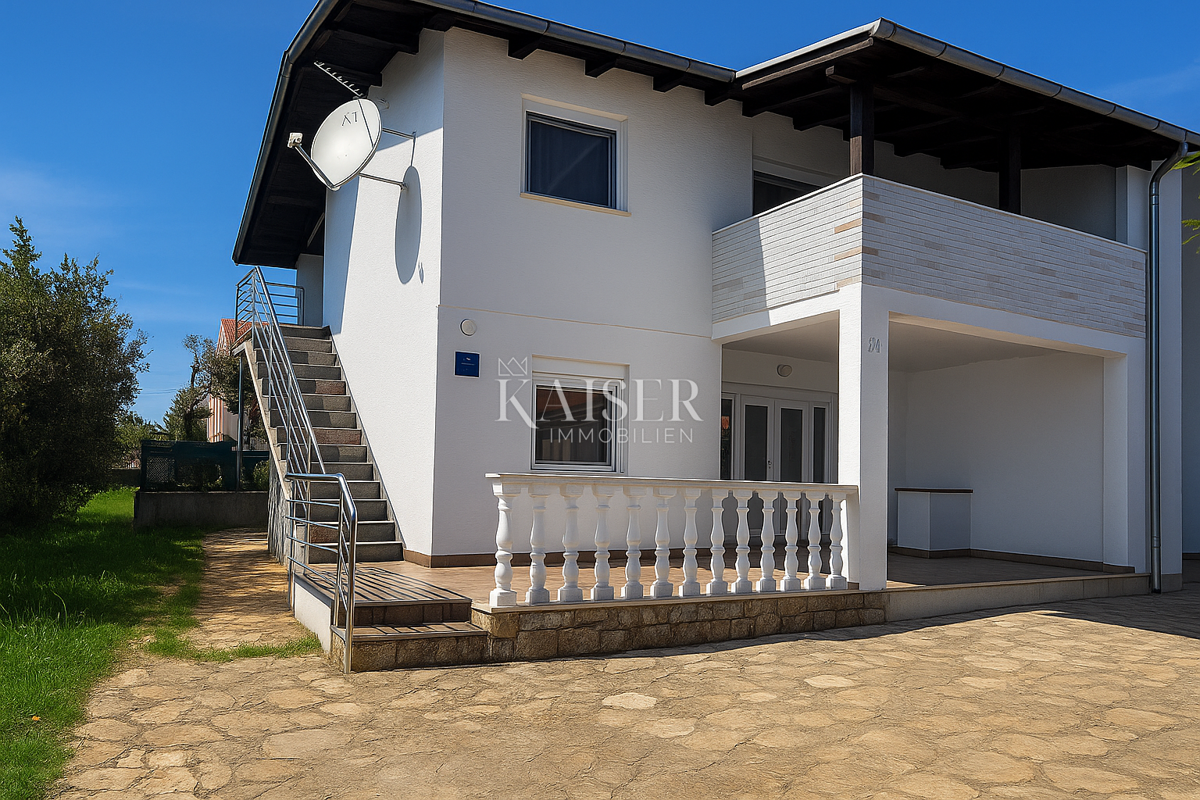 Zadar – Petrčane – Hiša z 2 apartmajema in pogledom na morje