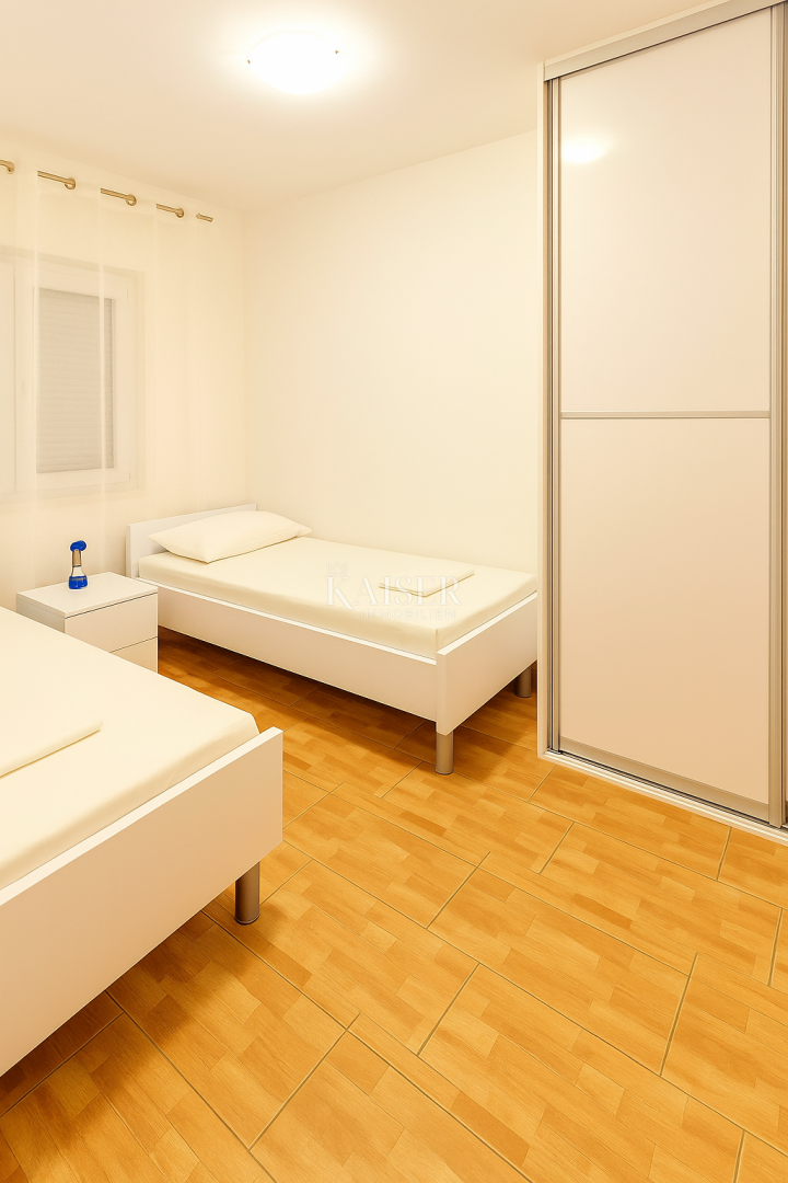 Zadar – Petrčane – Hiša z 2 apartmajema in pogledom na morje