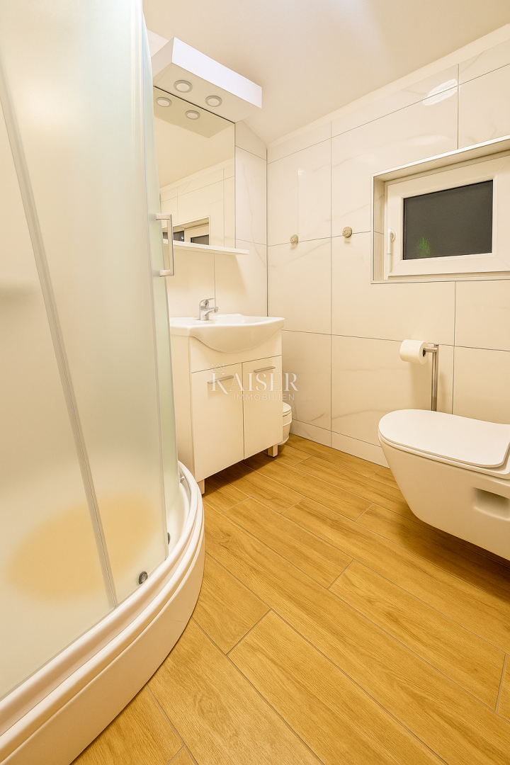 Zadar – Petrčane – Hiša z 2 apartmajema in pogledom na morje