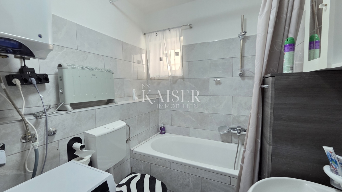 Senj - studio apartma, 35m2, druga vrsta do morja