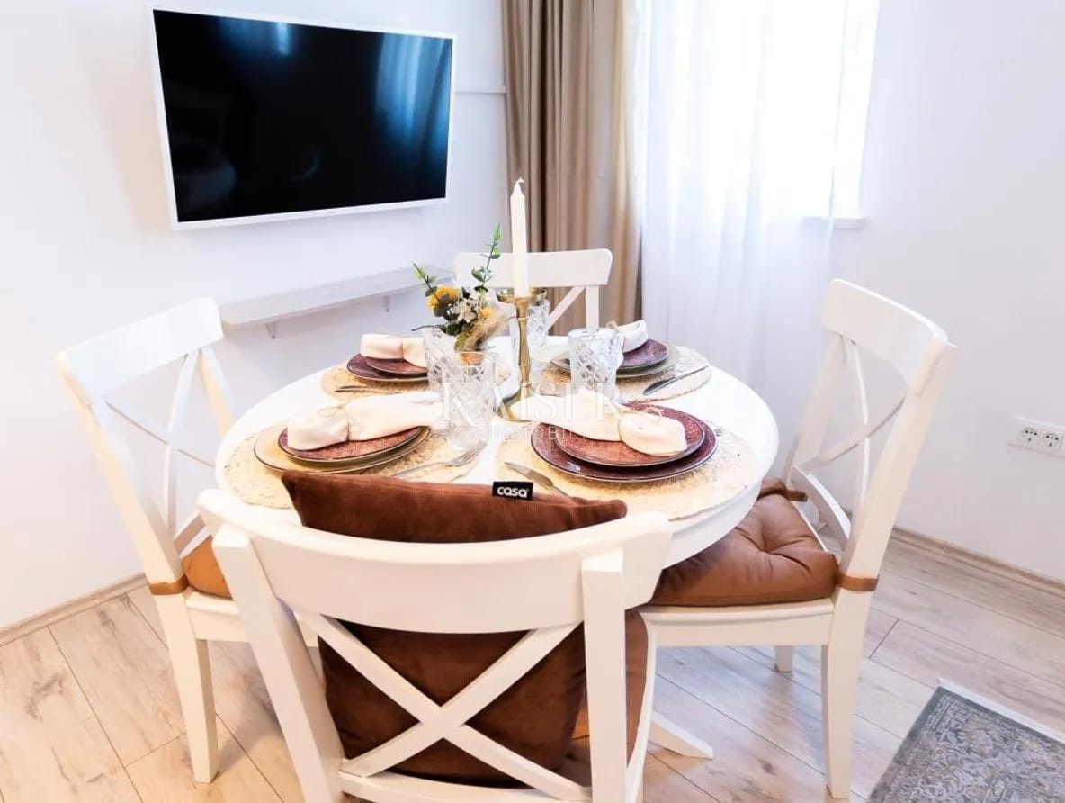 Istra, Vrsar - 82m2 stanovanje z dvema stanovanjskima enotama 