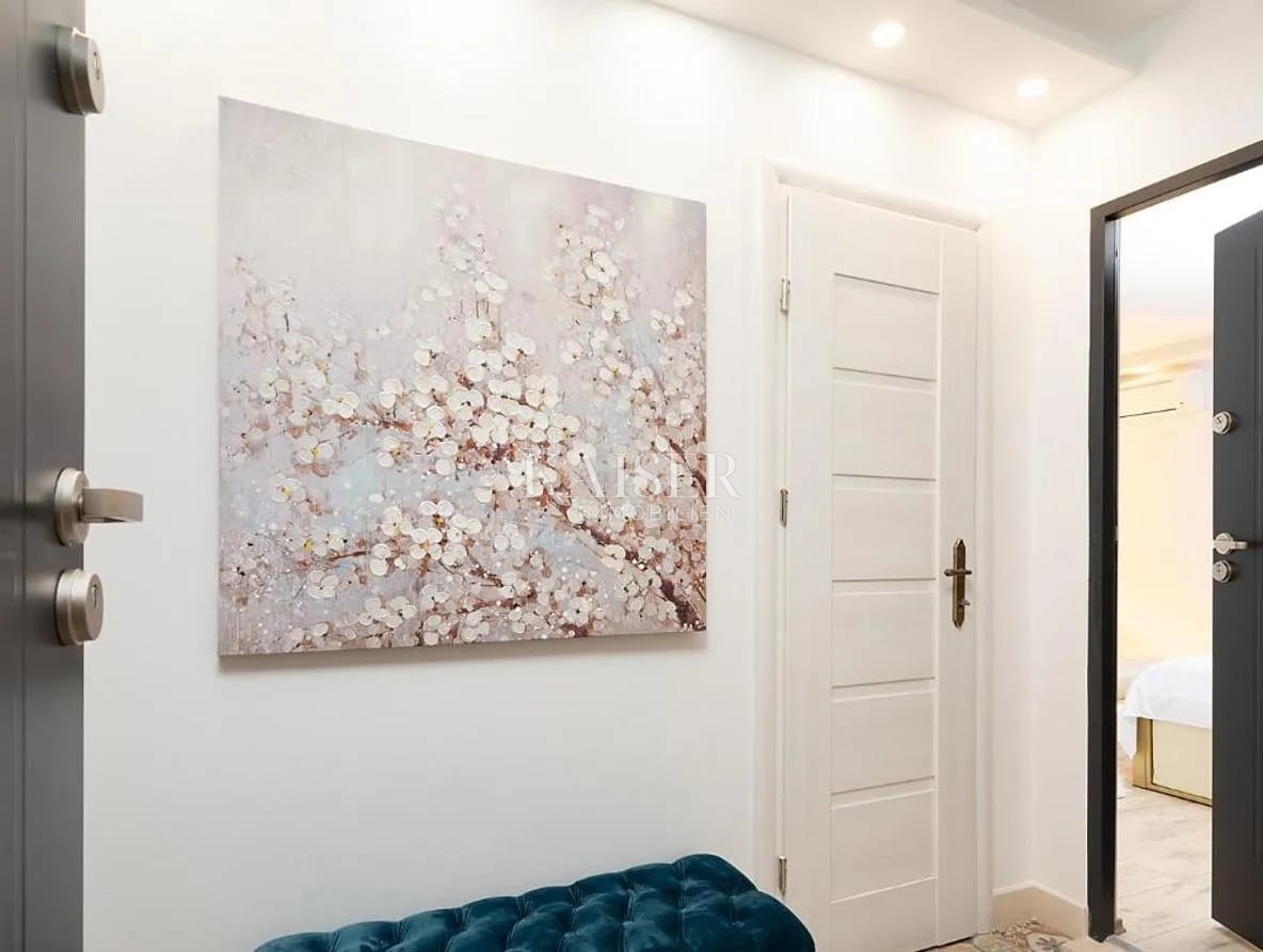 Istra, Vrsar - 82m2 stanovanje z dvema stanovanjskima enotama 