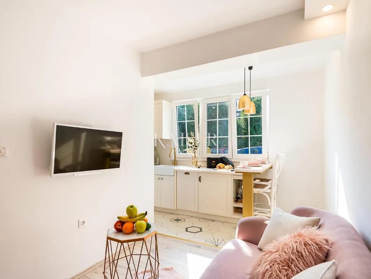 Istra, Vrsar - 82m2 stanovanje z dvema stanovanjskima enotama 