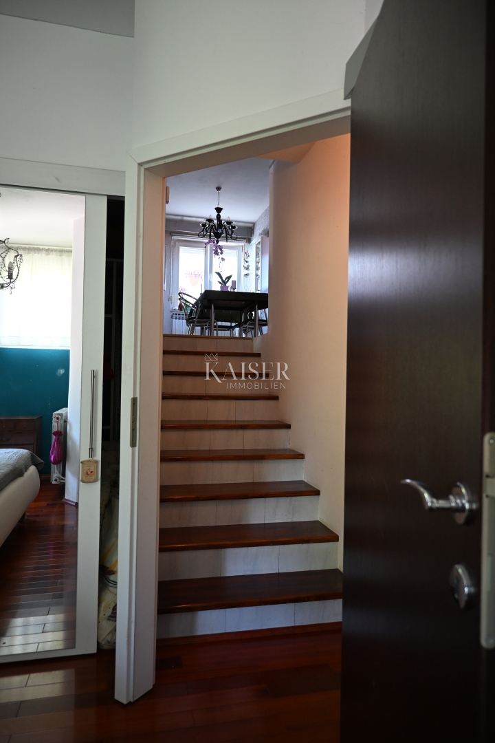 Crikvenica - trosobno stanovanje z velikim vrtom