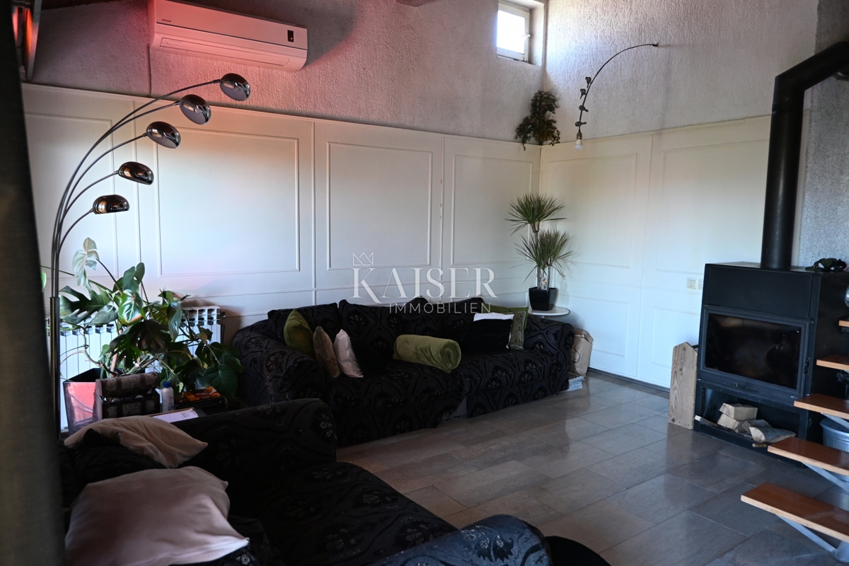 Crikvenica - trosobno stanovanje z velikim vrtom