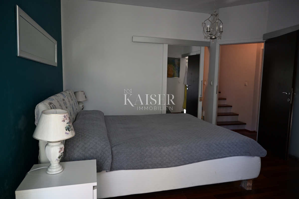 Crikvenica - trosobno stanovanje z velikim vrtom