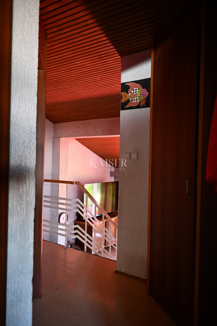 Crikvenica - trosobno stanovanje z velikim vrtom