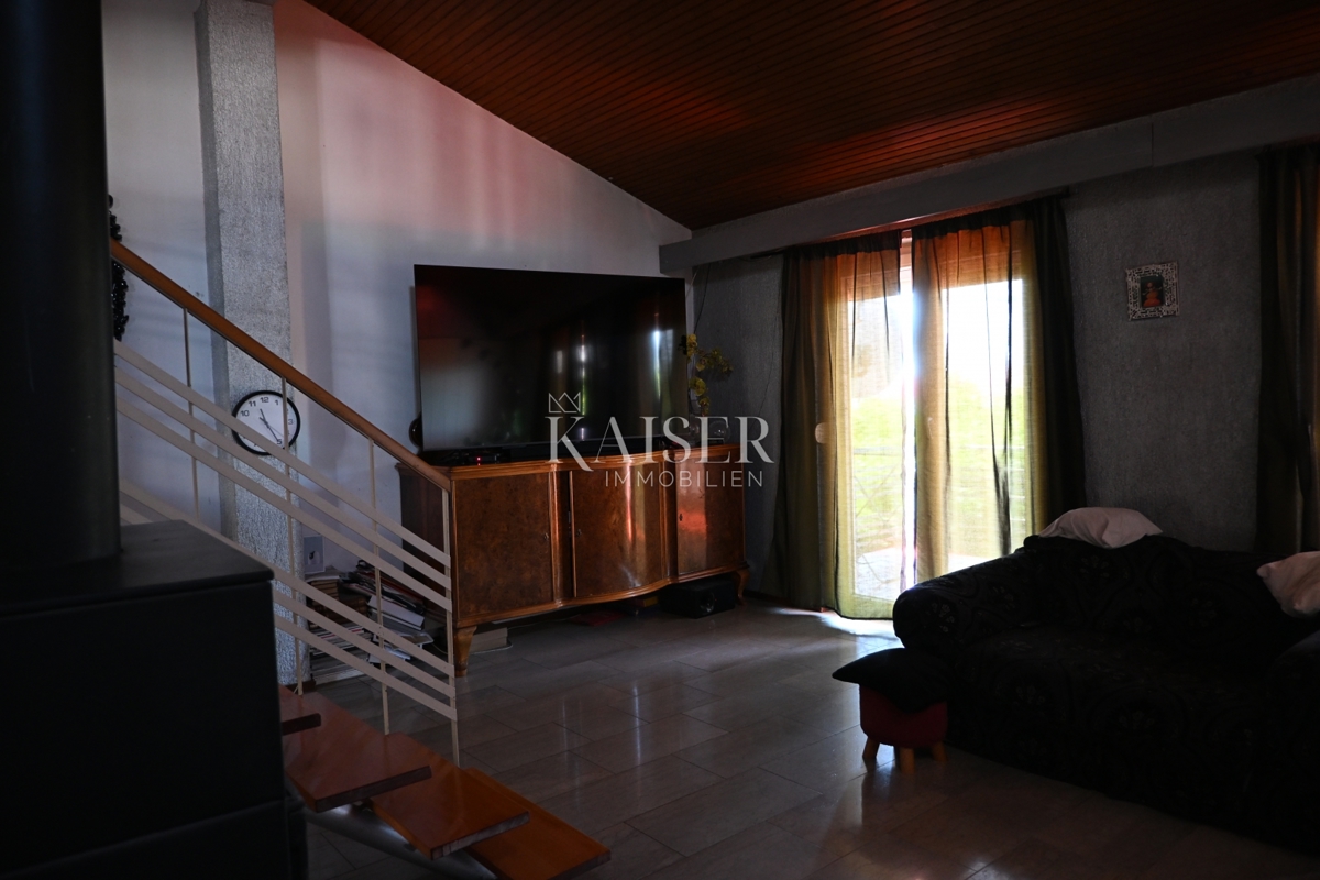 Crikvenica - trosobno stanovanje z velikim vrtom