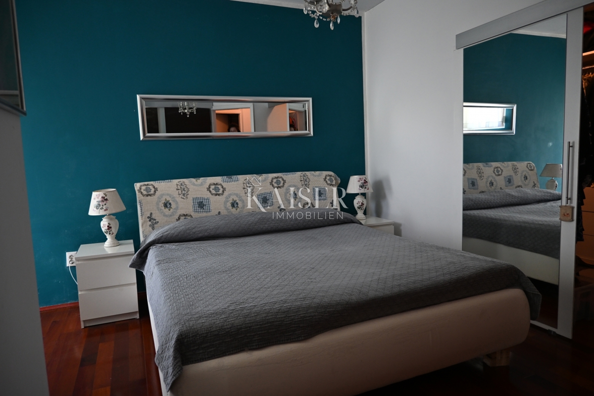 Crikvenica - trosobno stanovanje z velikim vrtom