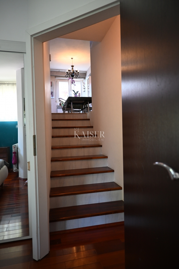 Crikvenica - trosobno stanovanje z velikim vrtom