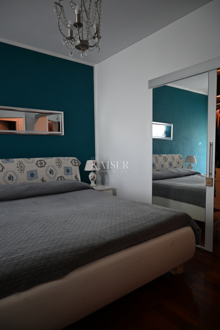 Crikvenica - trosobno stanovanje z velikim vrtom