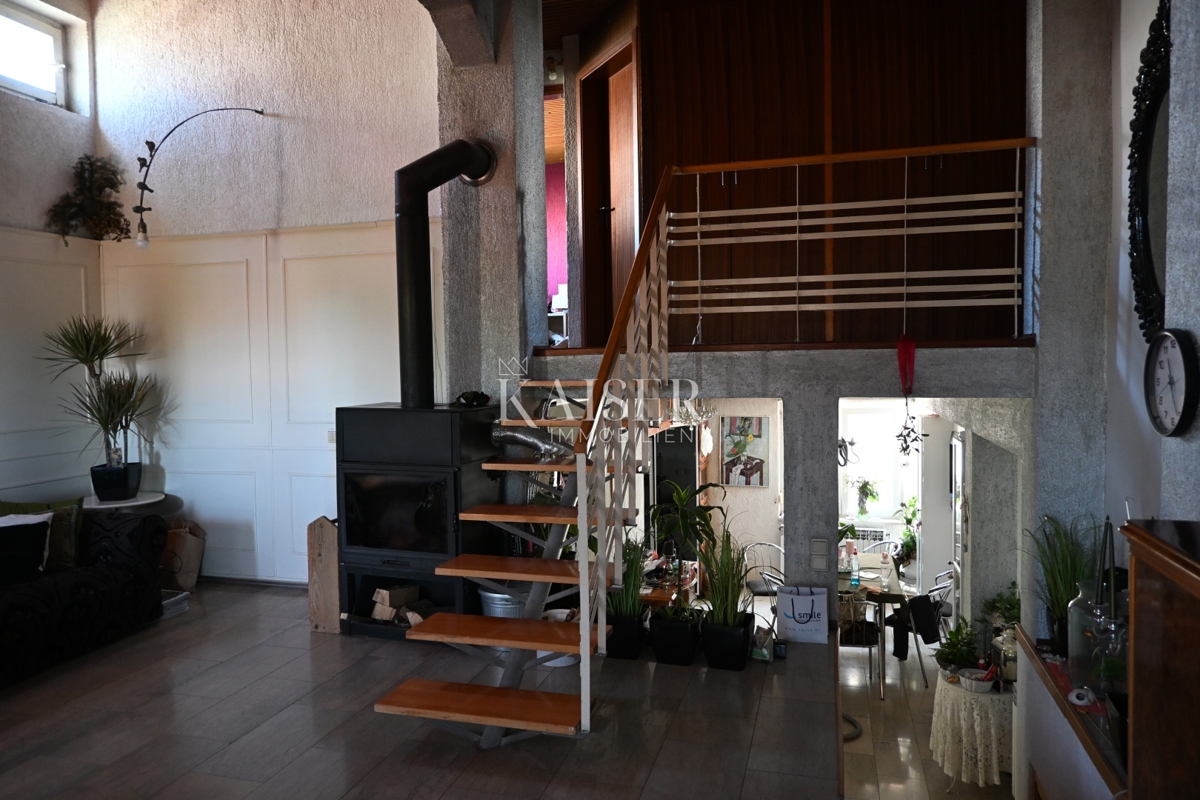 Crikvenica - trosobno stanovanje z velikim vrtom