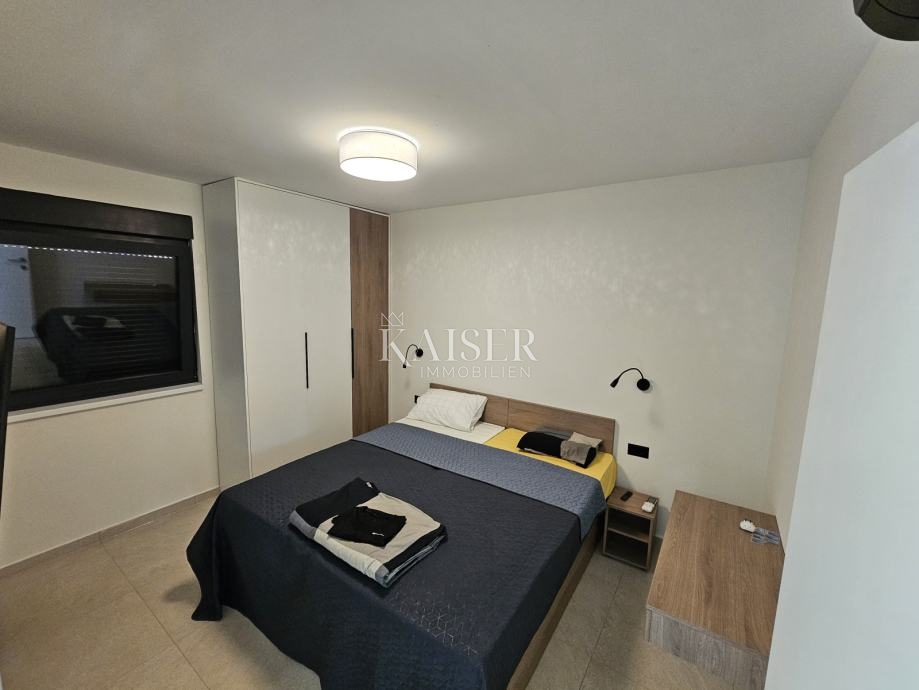 Istra, Tinjan - enonadstropna hiša z bazenom