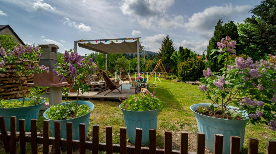 Lokve, hiša s 3 apartmaji v bližini jezera