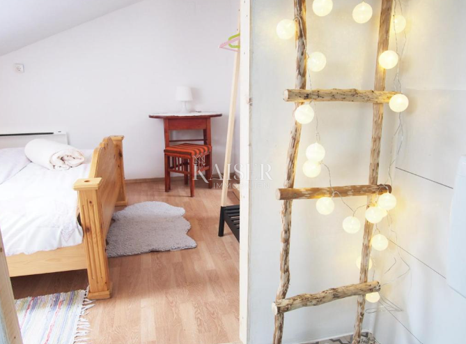 Lokve, hiša s 3 apartmaji v bližini jezera