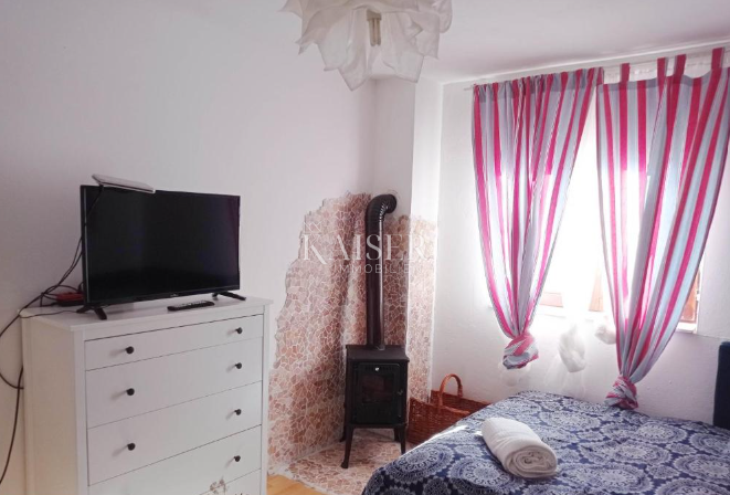 Lokve, hiša s 3 apartmaji v bližini jezera