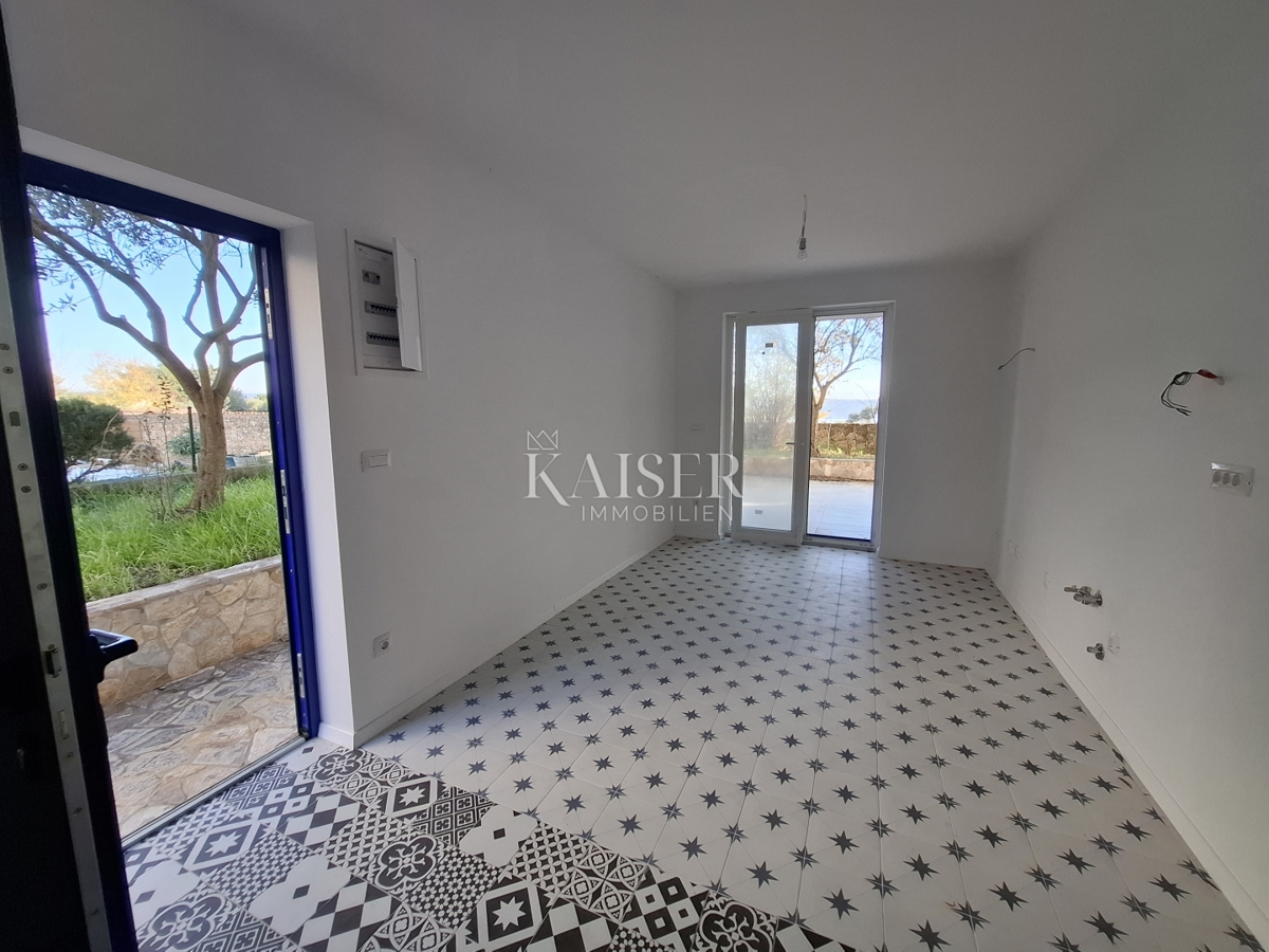 Otok Lošinj, Nerezine, dvonadstropno stanovanje s pogledom na morje